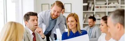 Leading Hybrid Teams with Clarity and Trust